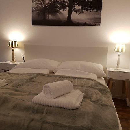 Mirabell Apartments Salzburg Bagian luar foto